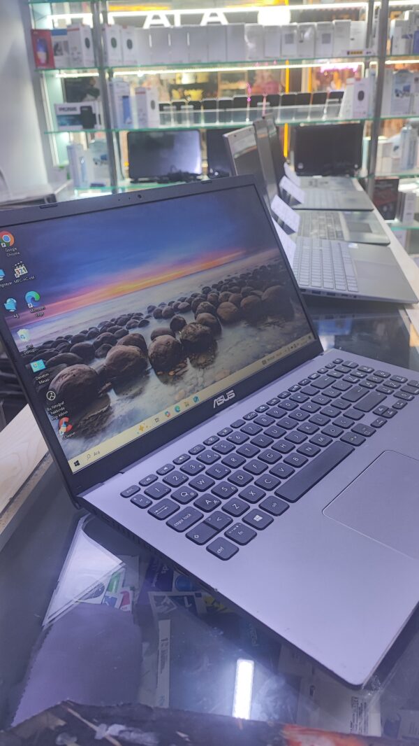 Asus D509Da 3 Ryzen 3 3250U-4GB-256GB SSD-15.6"