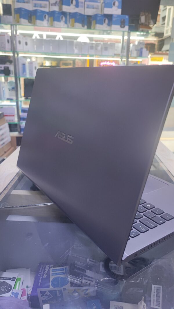 Asus D509Da 3 Ryzen 3 3250U-4GB-256GB SSD-15.6"