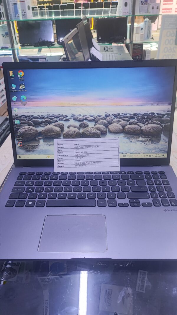 Asus D509Da 3 Ryzen 3 3250U-4GB-256GB SSD-15.6"