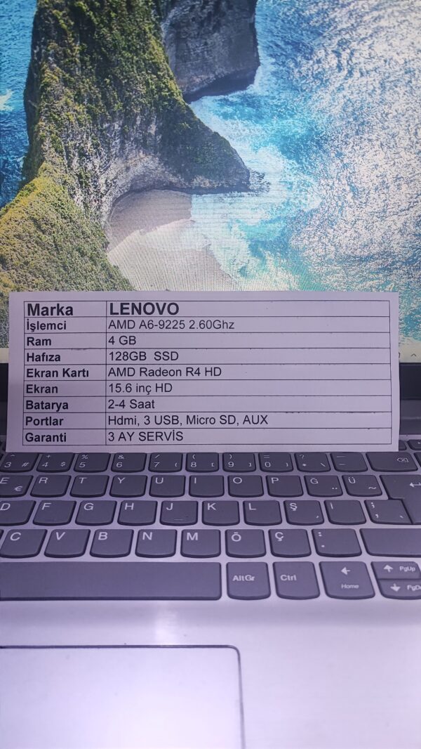 Lenovo AMD A6-9225 2.60Ghz 4GB 128GB AMD Radeon