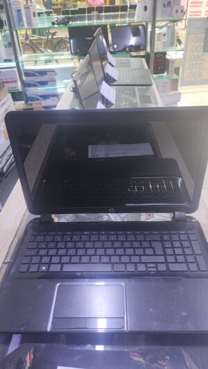 IMG_20251114_145159 HP intel i3-3110 2.40Ghz 4GB 120GB GT820M 2GB