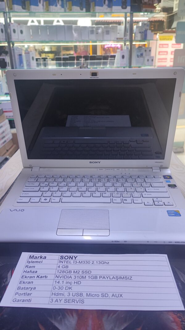 Sony Vaio i3-M330 2.13Ghz 4GB 128GB SSD GT310M 1GB