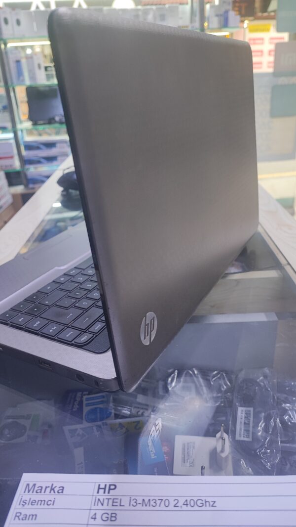 HP i3-M370 2.40Ghz 4GB Ram 320HDD intel HD